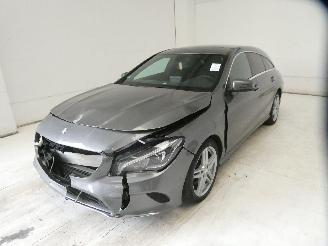 Mercedes 200-serie 200 D picture 5