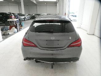 Mercedes 200-serie 200 D picture 12