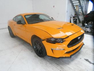 Ford Mustang  picture 9