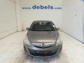 Coche accidentado Opel Corsa  2011/4