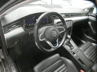 Volkswagen Passat GTE picture 16