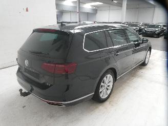 Volkswagen Passat GTE picture 11