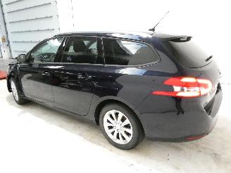 Peugeot 308 II SW STYLE picture 4