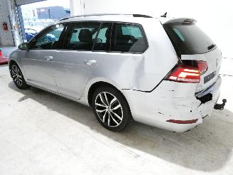 Volkswagen Golf 1.6D VARIANT COMFORT picture 4