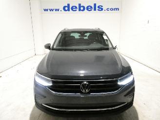 Schadeauto Volkswagen Tiguan LIFE 2023/5