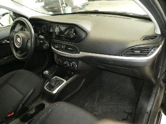Fiat Tipo 1.3D  POP picture 21