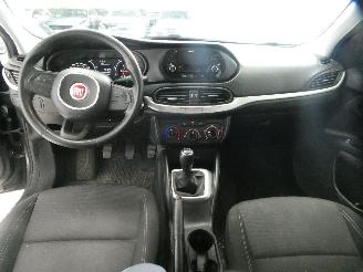 Fiat Tipo 1.3D  POP picture 23