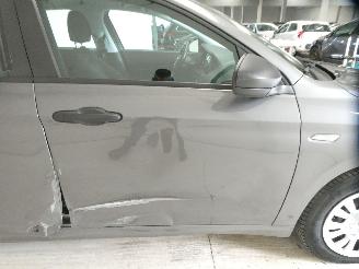 Fiat Tipo 1.3D  POP picture 16