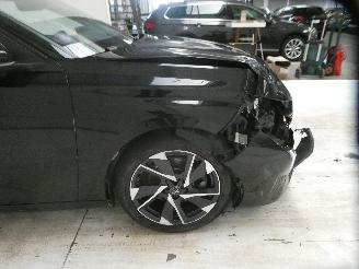 Peugeot 308 III ALLURE picture 12