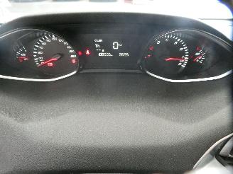 Peugeot 308 II STYLE picture 14
