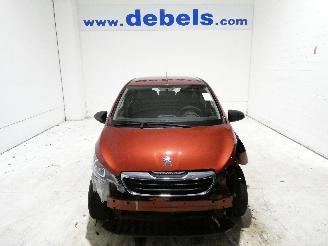 Schadeauto Peugeot 108 ACCESS 2021/3