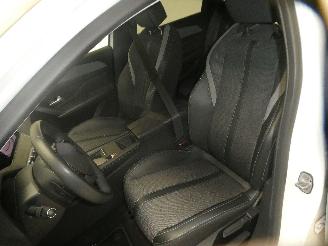 Peugeot 308 III ALLURE picture 19