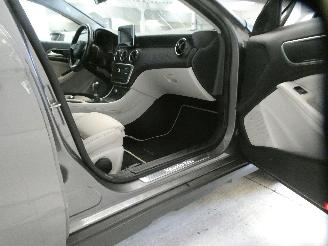 Mercedes GLA 180 picture 21