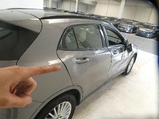 Mercedes GLA 180 picture 17