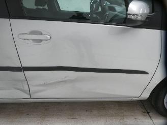 Toyota Yaris Y-OUNG picture 11