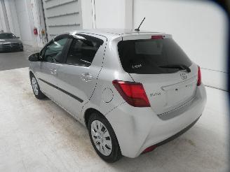 Toyota Yaris Y-OUNG picture 6