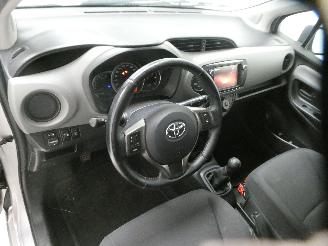 Toyota Yaris Y-OUNG picture 16