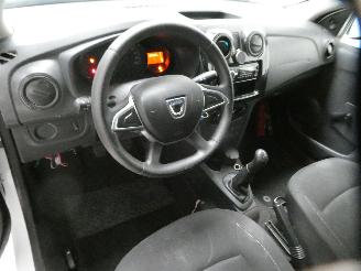 Dacia Logan  picture 16