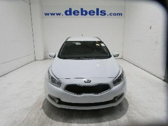 uszkodzony samochody osobowe Kia Cee d 1.4CRDI 2014/8