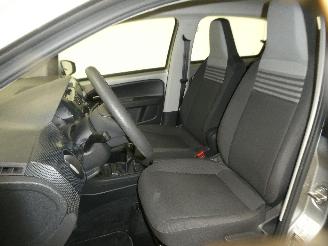 Volkswagen Up! MOVE picture 13