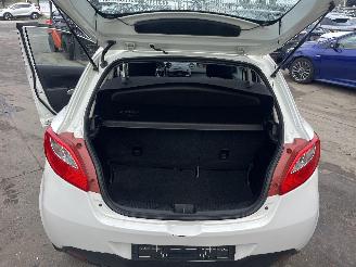 Mazda 2 1.4 B picture 21