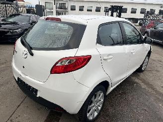 Damaged car Mazda 2 1.4 B 2013/9