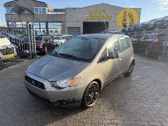 škoda osobní automobily Mitsubishi Colt 1.1I 2011/5
