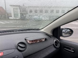 Mazda 2 ACTIVE picture 22