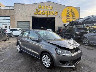 uszkodzony samochody osobowe Volkswagen Polo 1.2 D 2011/9