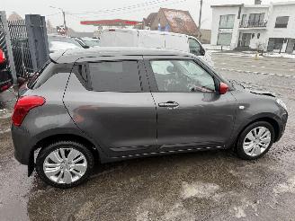 Suzuki Swift 1.0 COMFORT KLIMA picture 9