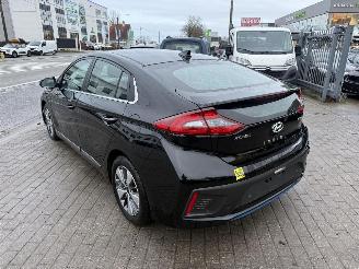 Hyundai Ioniq PLUG IN - HYBRID picture 10