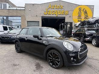 damaged passenger cars Mini One 1.2I 2018/3