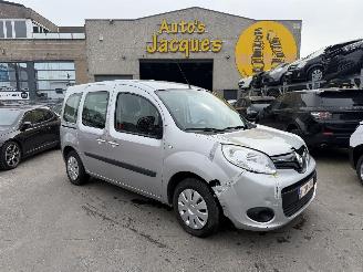 uszkodzony samochody osobowe Renault Kangoo 1.2 TCE 2017/2