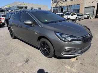 Opel Astra OPC LINE picture 4