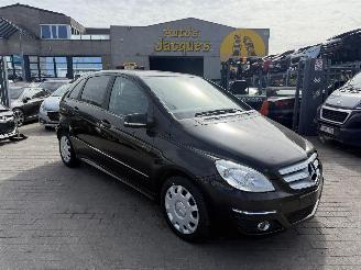 damaged passenger cars Mercedes B-klasse  2010/4