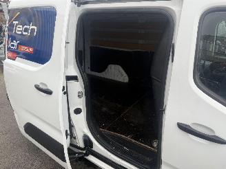 Peugeot Partner 1.5 BLUEHDI PREMIUM picture 17