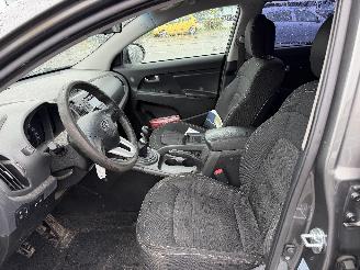 Kia Sportage 1.6I LOUNGE picture 13