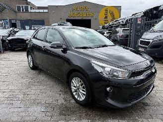 Damaged car Kia Rio 1.2I EASY 2019/1