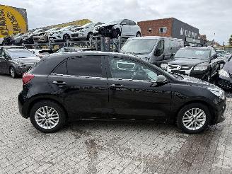 Kia Rio 1.2I EASY picture 2