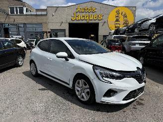 uszkodzony samochody osobowe Renault Clio PAS POUR LA FRANCE 2022/1