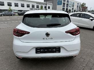Renault Clio PAS POUR LA FRANCE picture 9