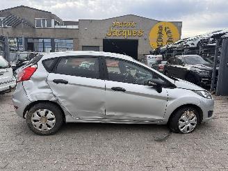 uszkodzony samochody osobowe Ford Fiesta  2017/5