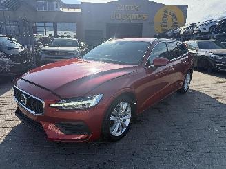 Coche accidentado Volvo V-60 2.0 D3 MOMENTUM 2019/2