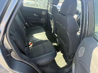 Land Rover Range Rover EVOQUE 2.0 SE picture 17
