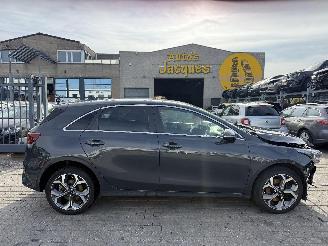 Kia Ceed 1.0T GDI DYNAMIC picture 1