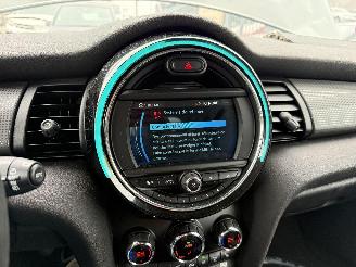Mini Cooper 1.5 picture 22
