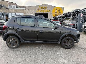 damaged passenger cars Dacia Sandero 0.9 2016/8