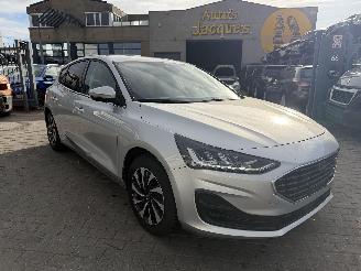 Coche accidentado Ford Focus 1.0 ECOBOOST MHEV 2024/6