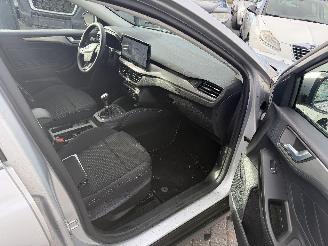 Ford Focus 1.0 ECOBOOST MHEV picture 15