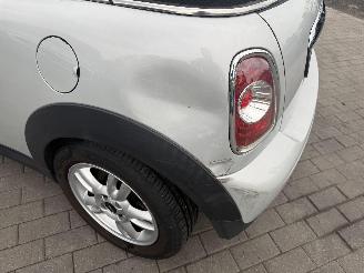 Mini Cooper ONE CABRIO picture 11